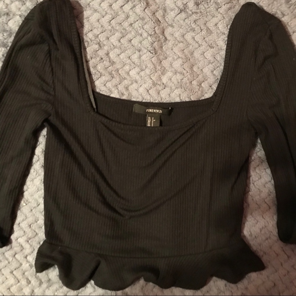 ✨f21 square neck long sleeve !🖤